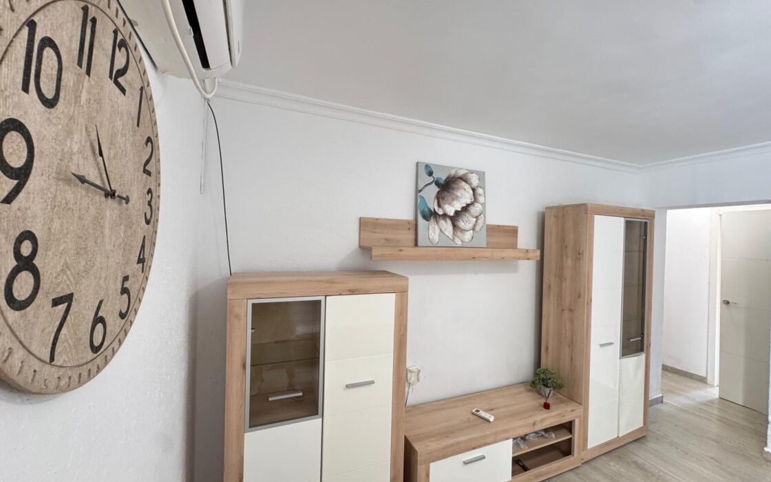 Квартира 65 кв.м з 2 спальнями поруч з Парком Націй