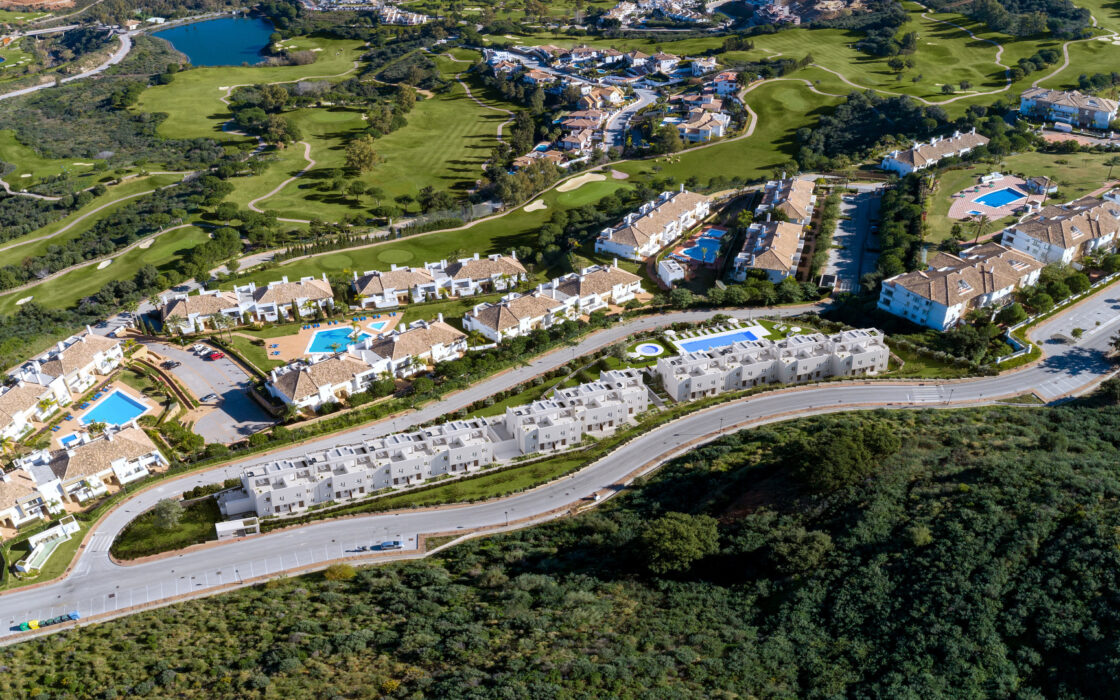 Таунхаусы в Ла Кала Гольф, Михас, 162 кв.м, с террасой