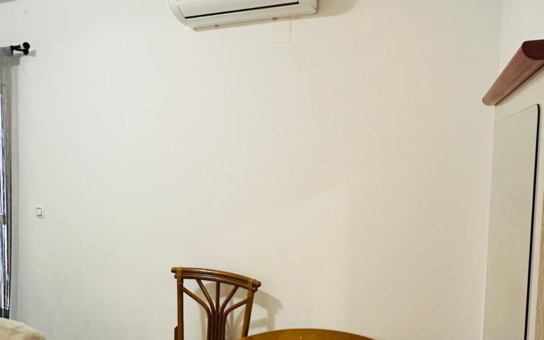 Апартаменты в Торревьехе 68 кв.м 180 м до моря