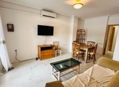 Апартаменты в Торревьехе 68 кв.м 180 м до моря