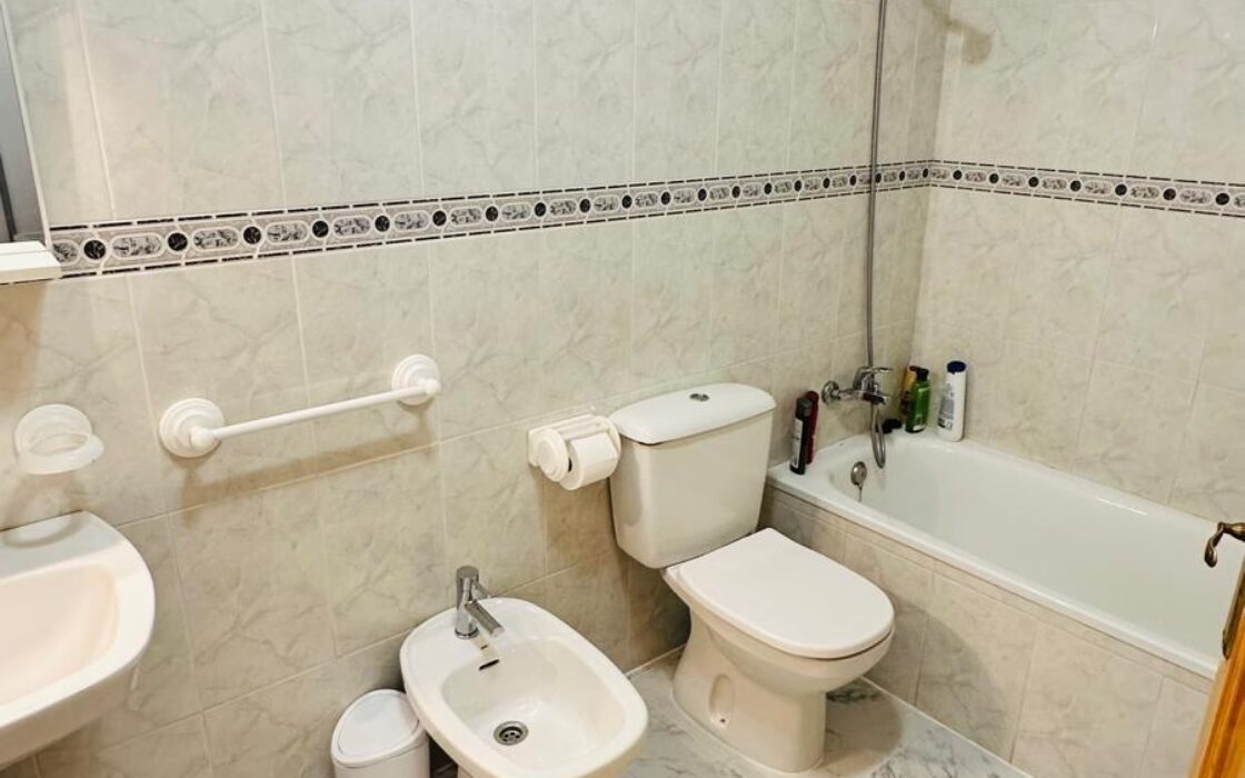 Апартаменты в Торревьехе 68 кв.м 180 м до моря