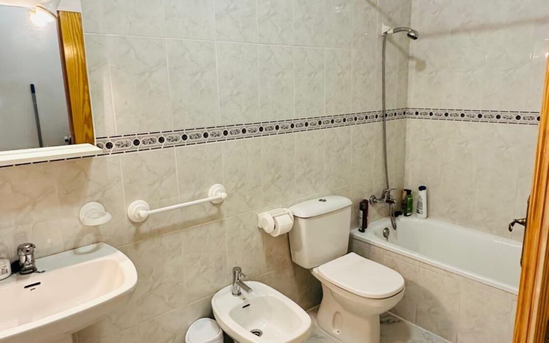 Апартаменты в Торревьехе 68 кв.м 180 м до моря