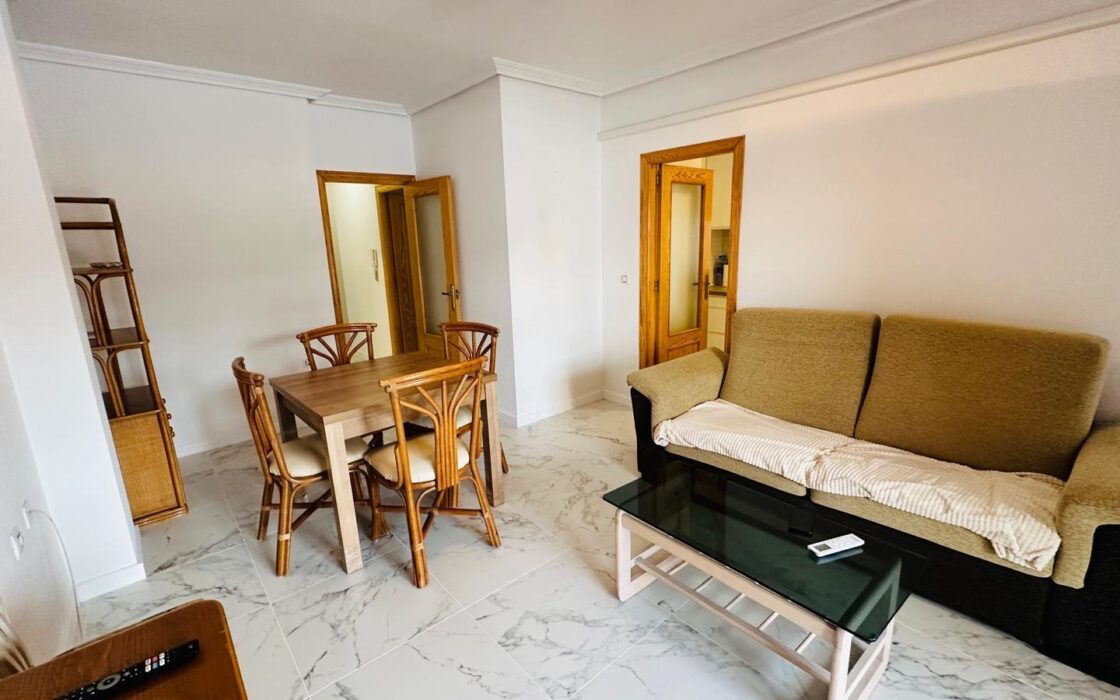 Апартаменты в Торревьехе 68 кв.м 180 м до моря