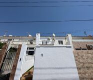 Таунхаус с террасами и бассейном в Коста Бланка 75 кв.м