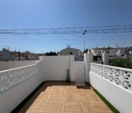 Таунхаус с террасами и бассейном в Коста Бланка 75 кв.м