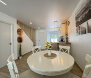 Таунхаус с террасами и бассейном в Коста Бланка 75 кв.м