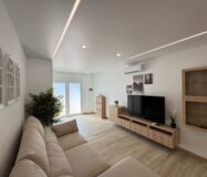 Таунхаус с террасами и бассейном в Коста Бланка 75 кв.м