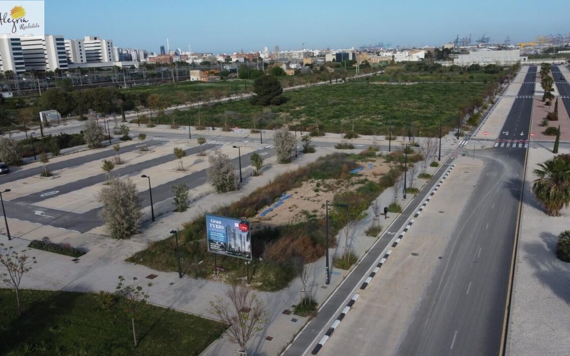 Апартаменти 73 кв.м в Валенсії 4 км від моря