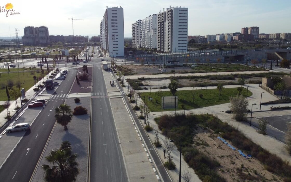 Апартаменти 73 кв.м в Валенсії 4 км від моря