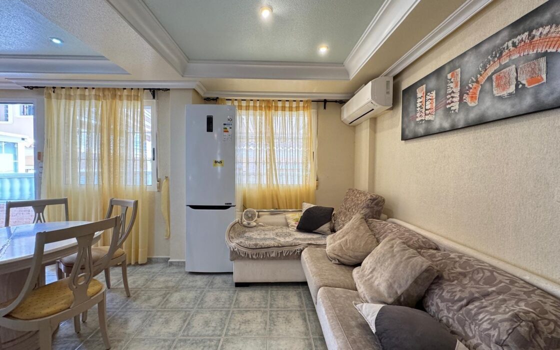 Таунхаус в Гуардамар, 3 спальни, 400 м до моря