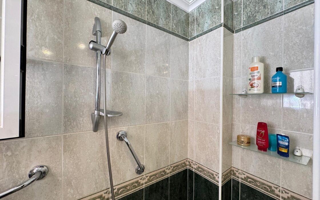 Таунхаус в Гуардамар, 3 спальни, 400 м до моря