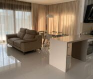 Вилла в Ориуэла Коста 200 кв.м с террасой у моря