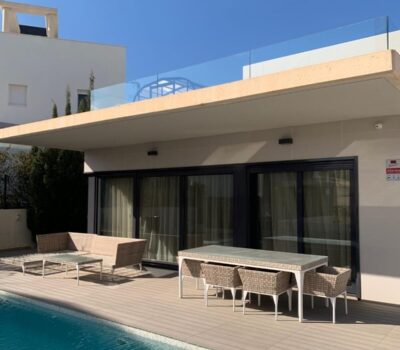 Вилла в Ориуэла Коста 200 кв.м з терасою біля моря