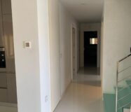 Вилла в Ориуэла Коста 200 кв.м с террасой у моря