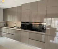 Вилла в Ориуэла Коста 200 кв.м с террасой у моря