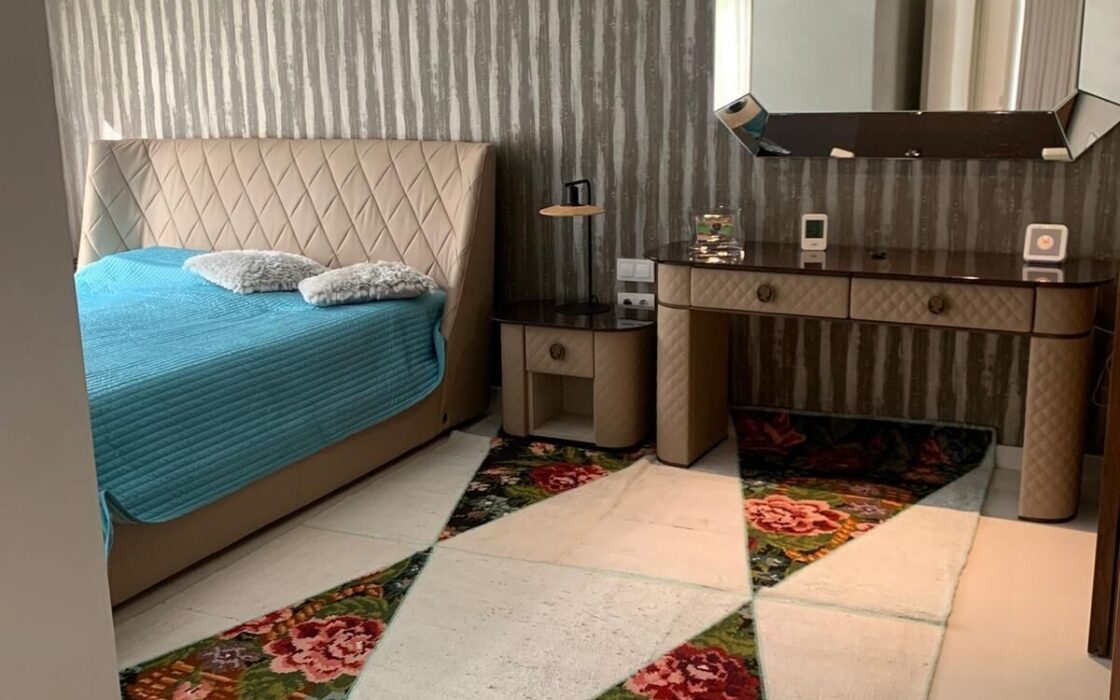 Вилла в Ориуэла Коста 200 кв.м с террасой у моря