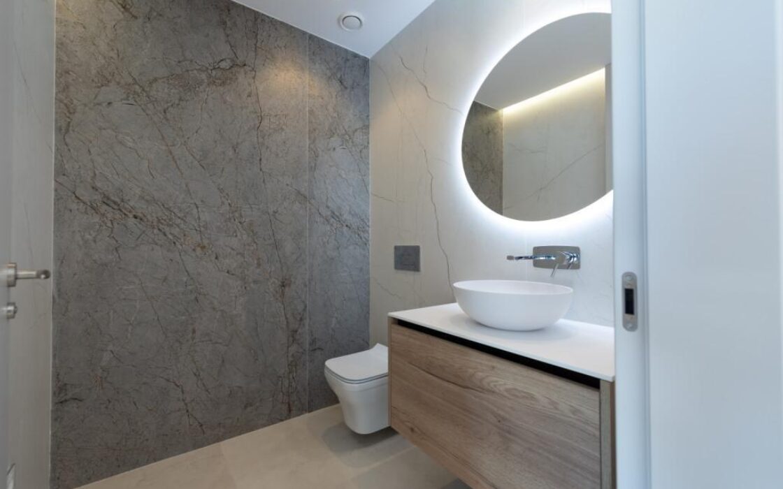 Двухуровневая квартира с джакузи у пляжа Пониенте, Бенидорм