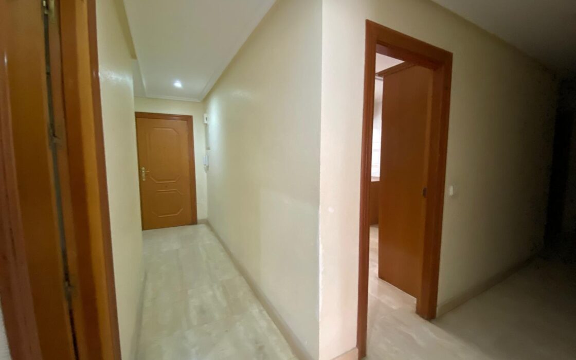 Апартаменты в Торревьехе у моря 142 кв.м с террасой