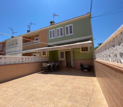 Будинок в Торрев’єсі 80 кв.м з 3 спальнями біля моря