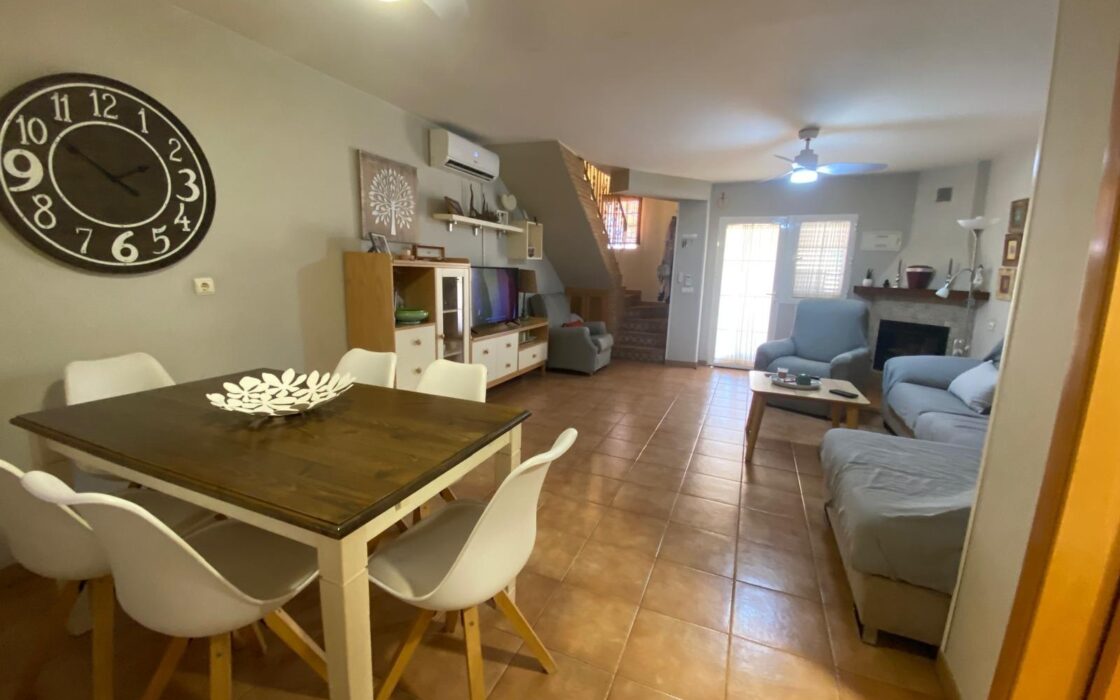 Дом в Торревьехе 80 кв.м с 3 спальнями у моря