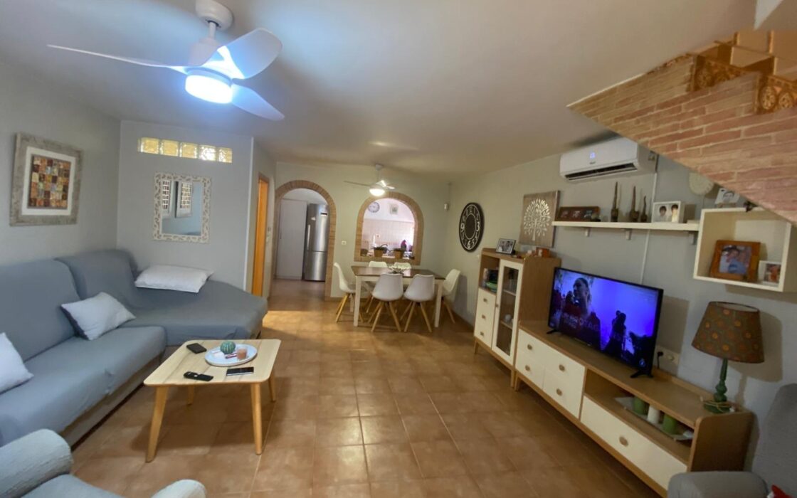 Дом в Торревьехе 80 кв.м с 3 спальнями у моря