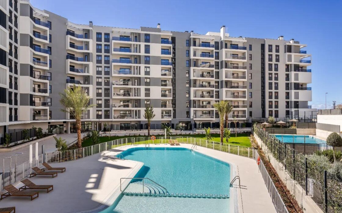 Квартира 3 комнаты в Аликанте, новый комплекс с террасой