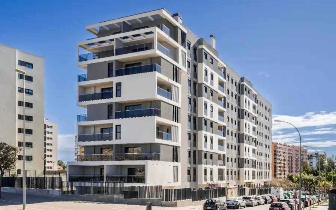 Квартира 3 комнаты в Аликанте, новый комплекс с террасой