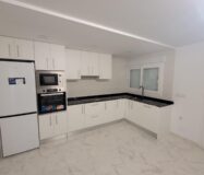 Ремонтированный дом с террасами в Коста Бланка 3 спальни