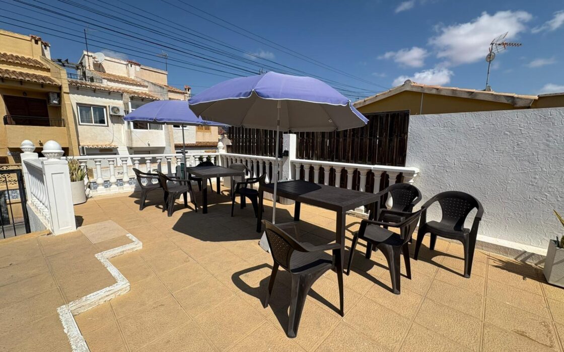 Ремонтированный дом с террасами в Коста Бланка 3 спальни