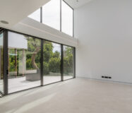 Люкс-таунхаус в Марбелье 716 кв.м с террасой у моря