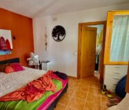 Уютный загородный дом в Рельеу с террасой и бассейном 135 кв.м