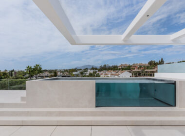 Люкс-таунхаус 716 кв.м с террасой в Марбелье