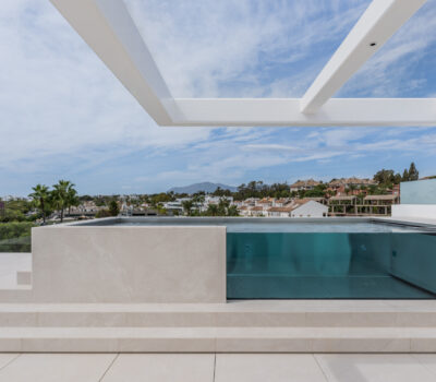 Люкс-таунхаус 716 кв.м з терасою в Марбельє