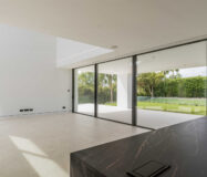 Люкс-таунхаус 716 кв.м с террасой в Марбелье