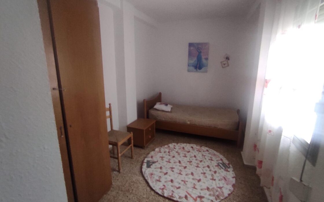 Апартаменты в Аликанте 79 кв.м с балконом и террасой