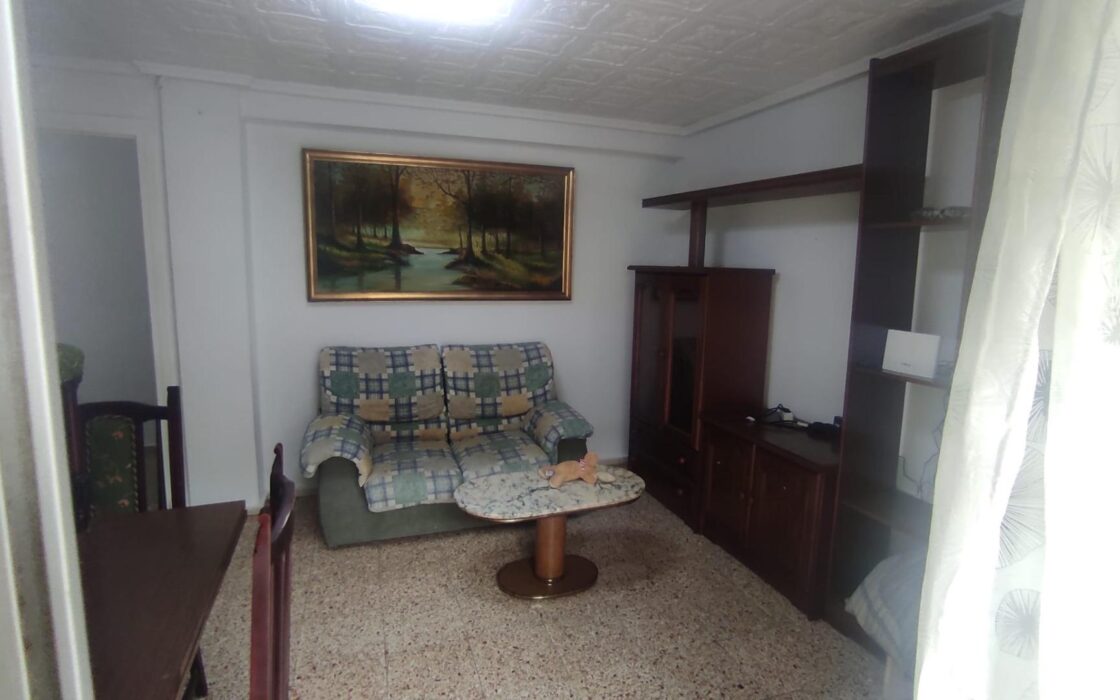 Апартаменты в Аликанте 79 кв.м с балконом и террасой