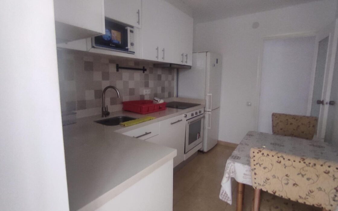 Апартаменты в Аликанте 79 кв.м с балконом и террасой