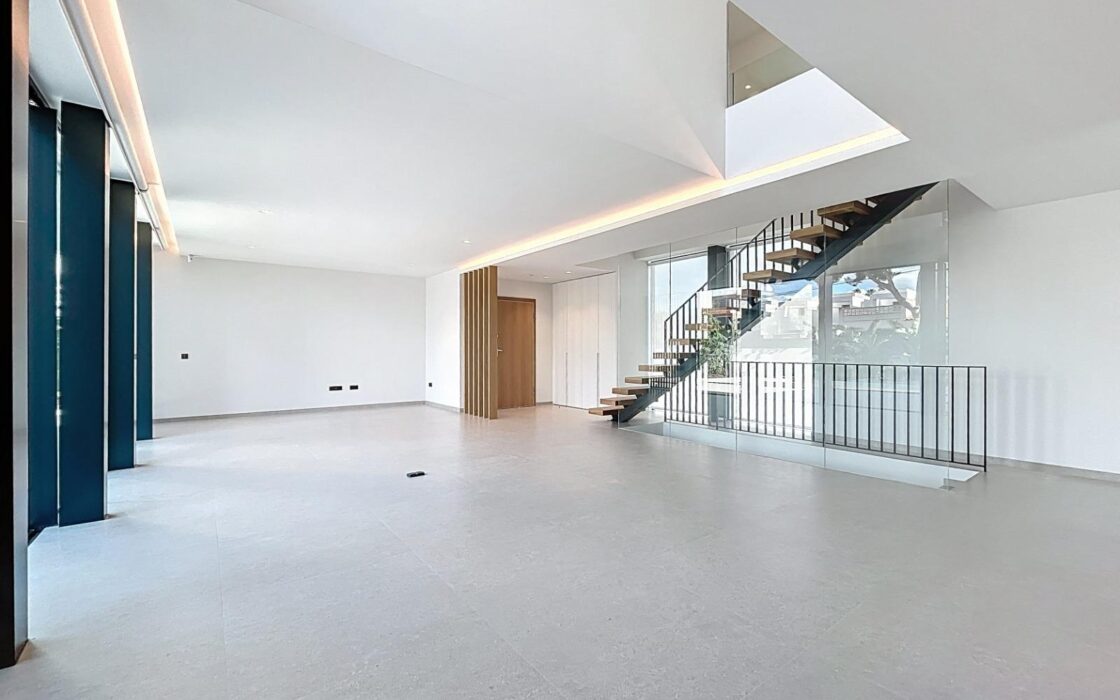 Сучасна вілла в Альбирі 339 кв.м з приватним басейном