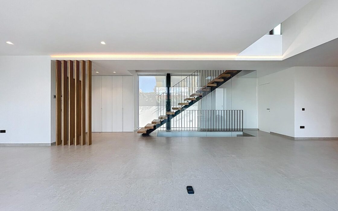 Сучасна вілла в Альбирі 339 кв.м з приватним басейном