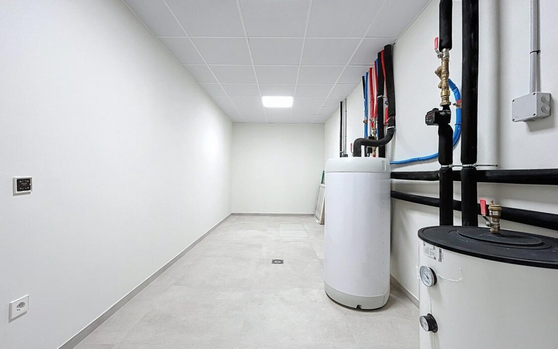 Сучасна вілла в Альбирі 339 кв.м з приватним басейном