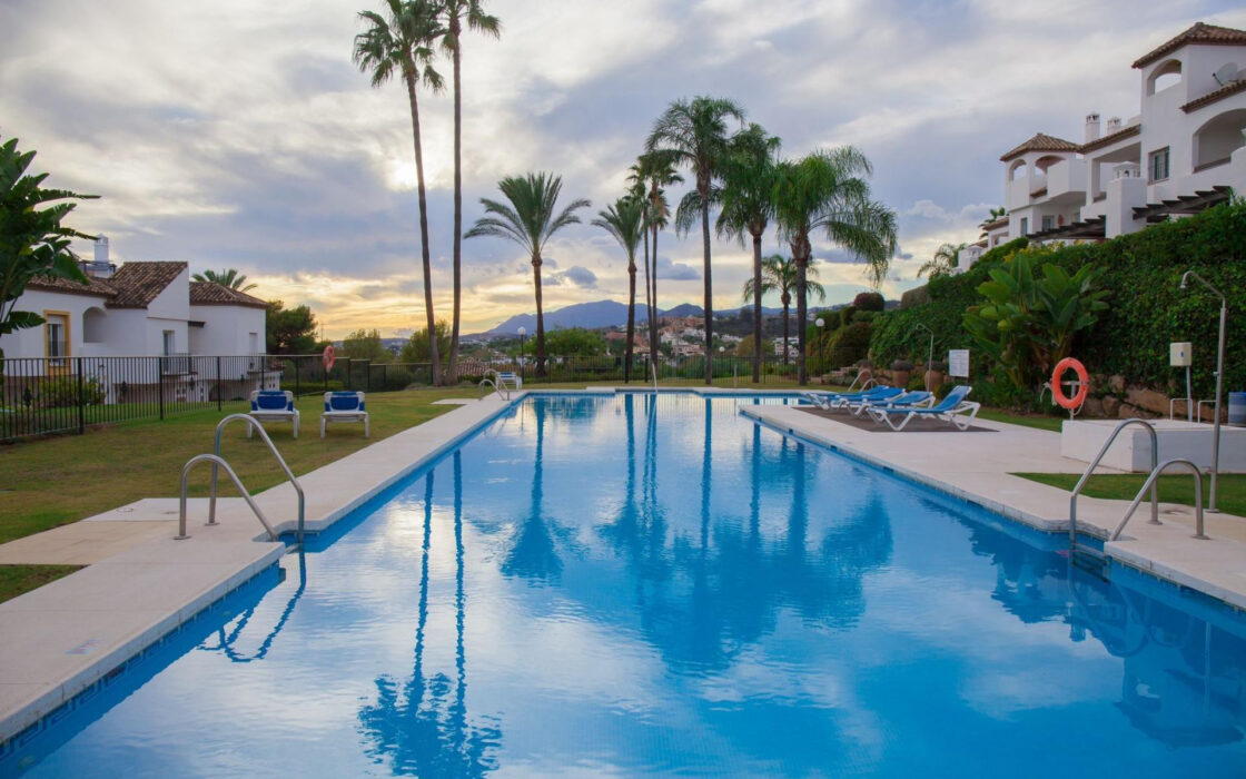 Таунхаус з терасою в Алоха Гольф, 385 кв.м, Marbella