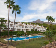 Таунхаус з терасою в Алоха Гольф, 385 кв.м, Marbella