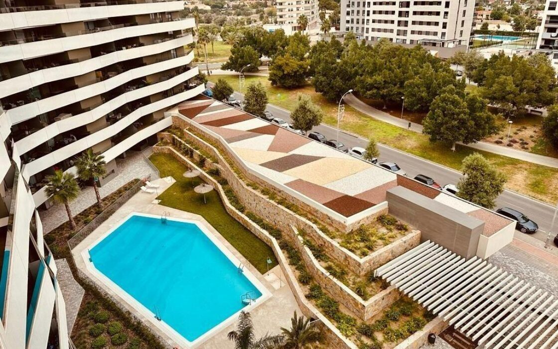 Апартаменти 103 кв.м у моря в Аликанте з терасою