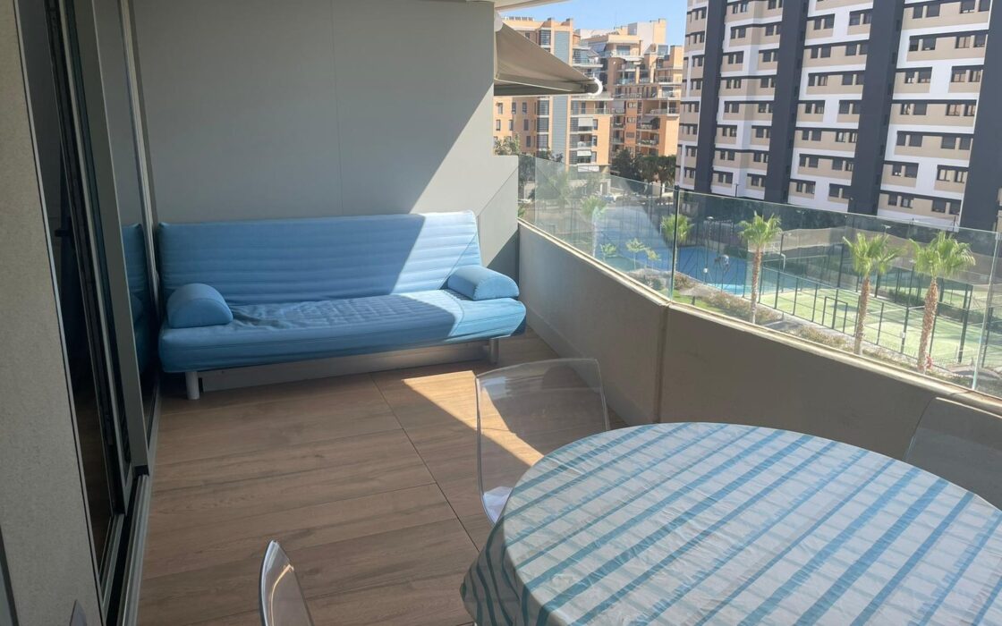 Апартаменти 103 кв.м у моря в Аликанте з терасою