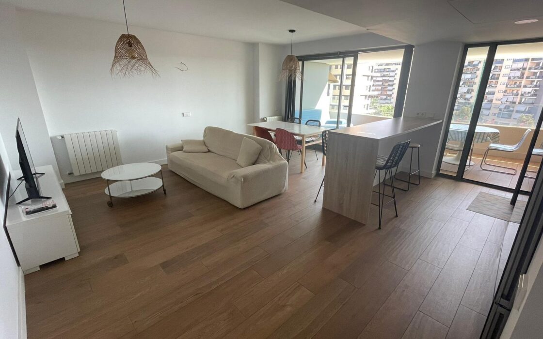 Апартаменти 103 кв.м у моря в Аликанте з терасою