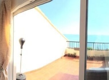 Дуплексный пентхаус 120 кв.м у моря в Порт Саплая