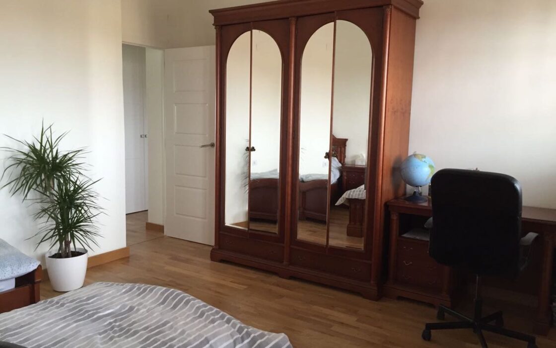 Дуплексный пентхаус 120 кв.м у моря в Порт Саплая