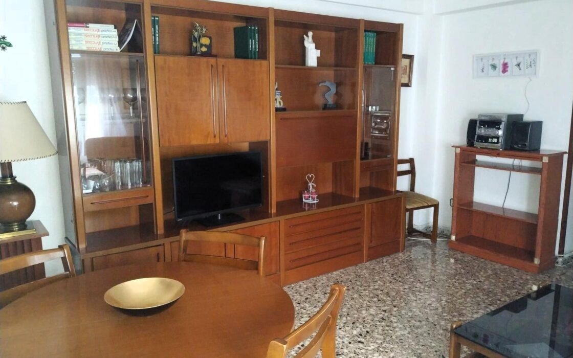 Квартира с балконом в Сан-Висенте, 3 комнаты, 82 кв.м.