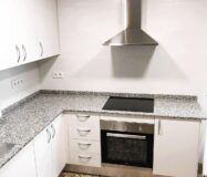 Квартира с балконом в Сан-Висенте, 3 комнаты, 82 кв.м.