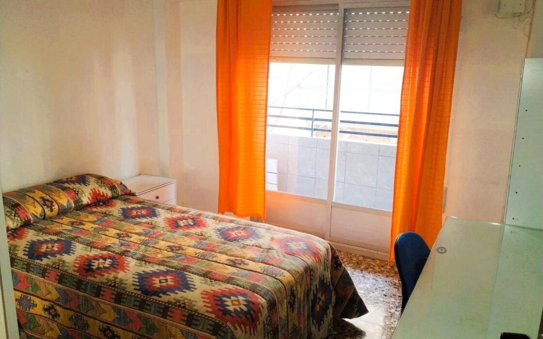 Квартира с балконом в Сан-Висенте, 3 комнаты, 82 кв.м.